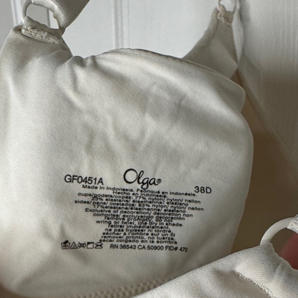 EUC Black, White & Cream 3 Piece Bra Set - Picture 4 of 12